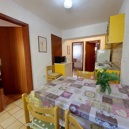 Apartment Divano