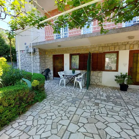 Apartment Divano Selce